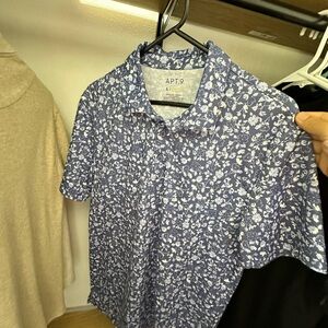 Apt. 9 Blue and White Casual Button Down Shirt